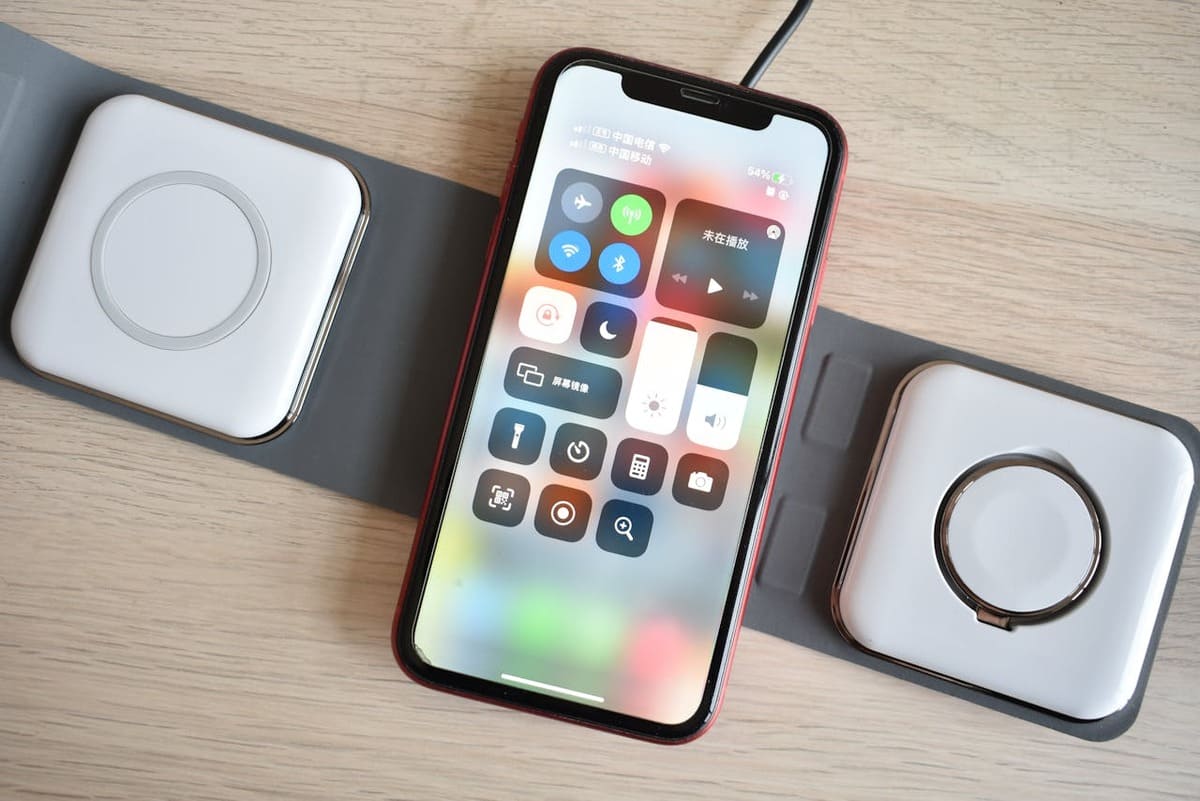 Los mejores cargadores MagSafe de 2025 para iPhone