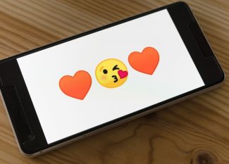 Cómo tener emojis de iPhone en Android 3 maneras sencillas