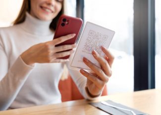 ¿Por qué no me aparece agregar eSIM en iPhone y cómo solucionarlo